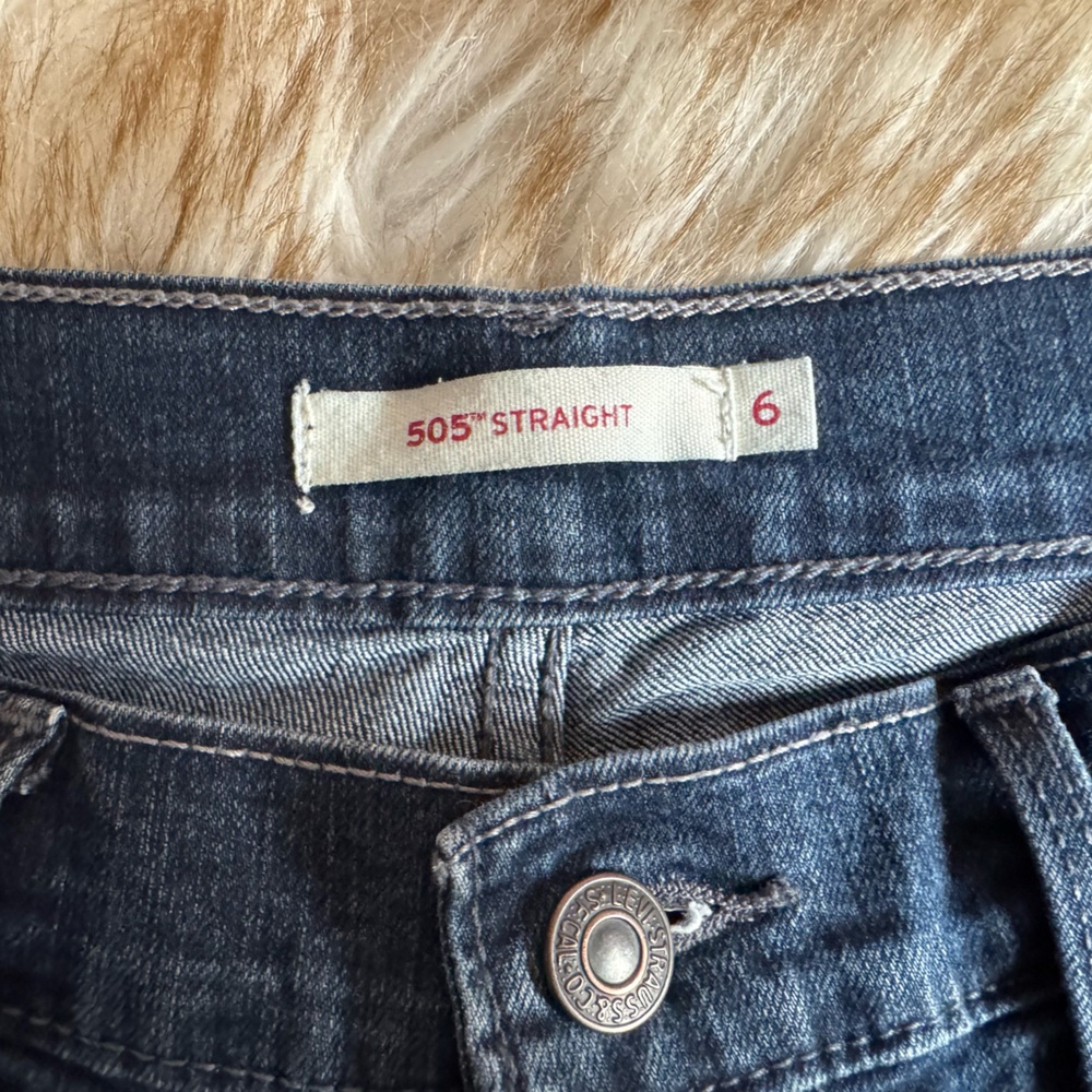 Levi’s 505 Straight Women's Blue Jeans - Picture 4 of 6